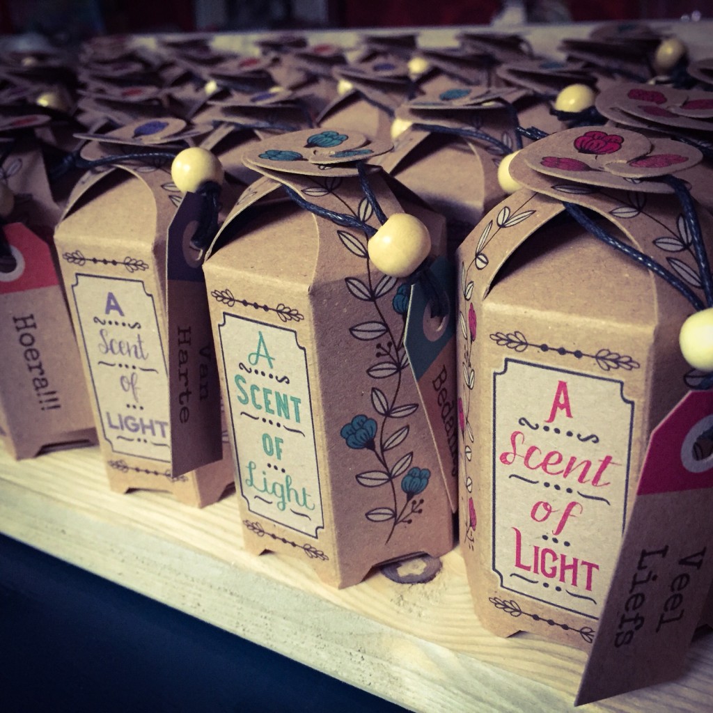 a_scent_of_light_close_up_kleinsman_bloemenkaartjes